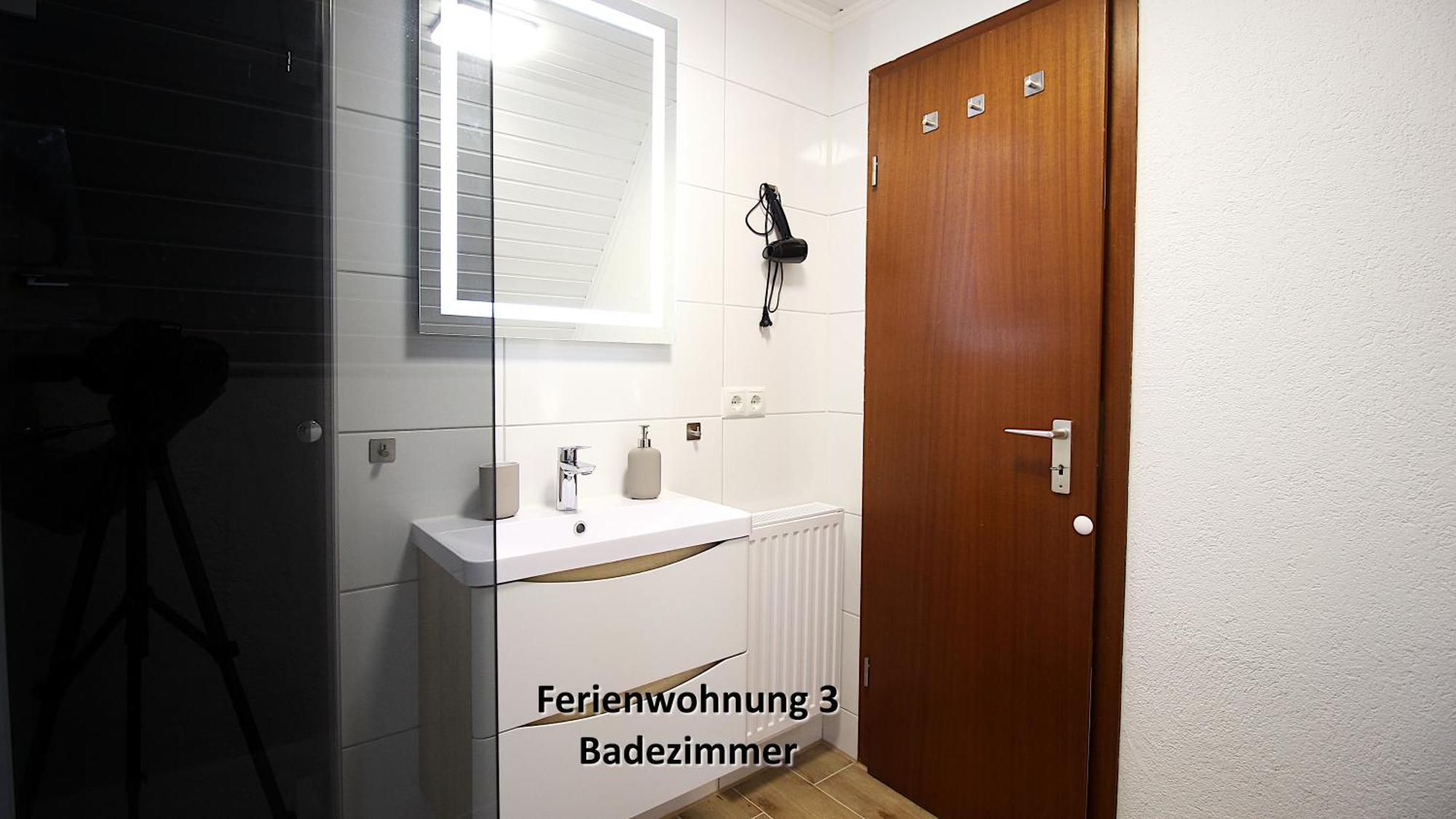 3 Zimmerwohnung In Wuerzburg Naehe Uniklinik, Free Parking Buitenkant foto