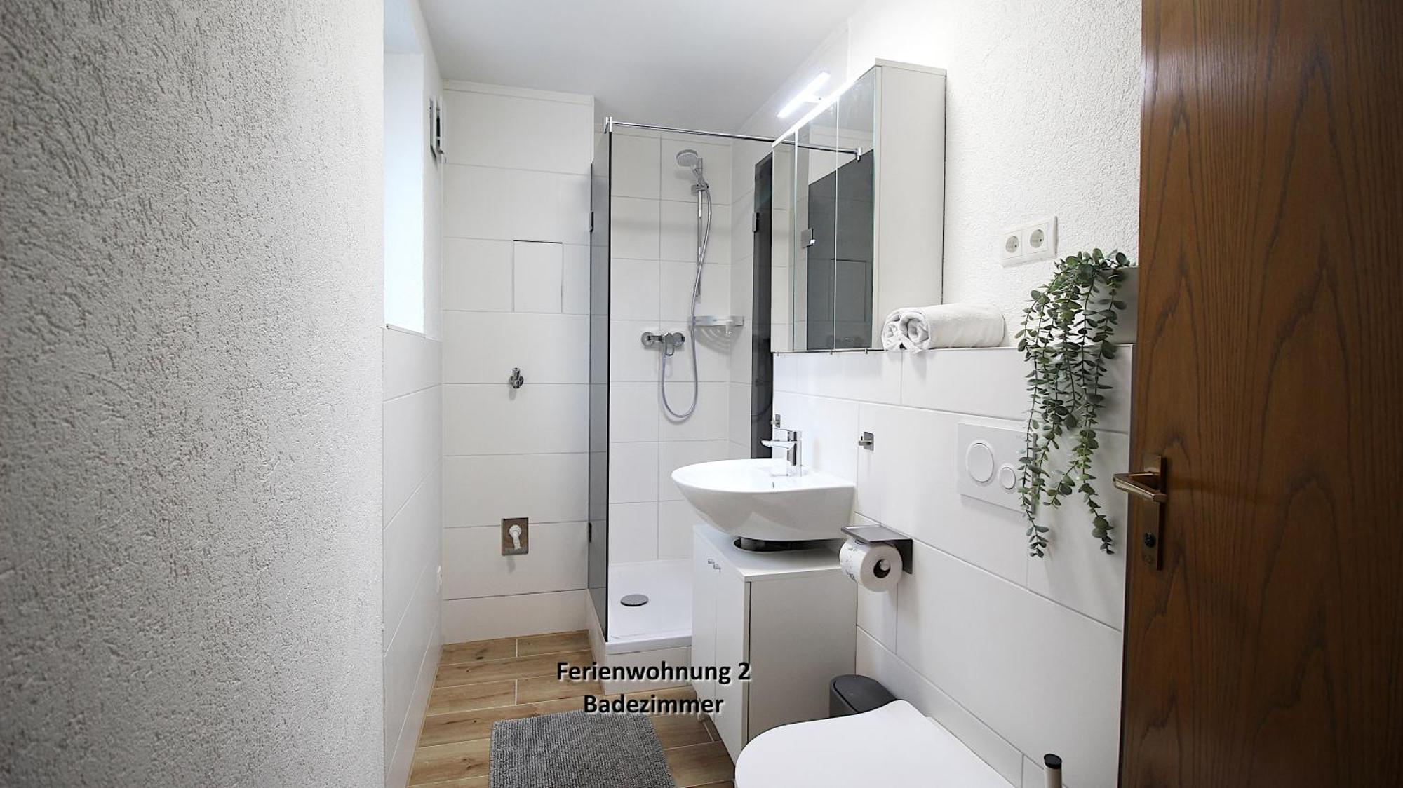 3 Zimmerwohnung In Wuerzburg Naehe Uniklinik, Free Parking Buitenkant foto